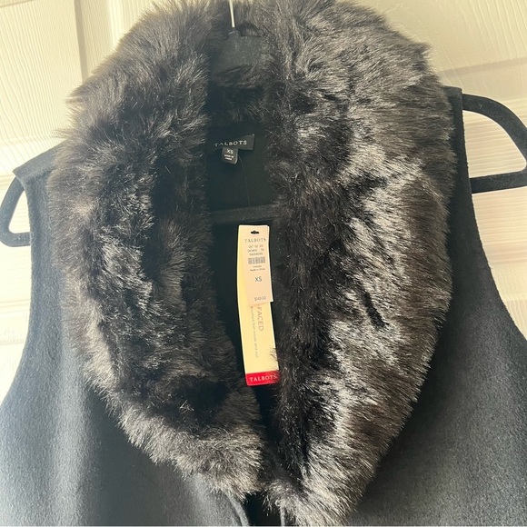 NWT Talbots Sweater Vest With Detachable Faux Fur Collar Size XS - Picture 2 of 7